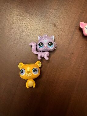 Littlest Pet Shop Lot Purple Glitter Cat, Yellow Bear, Pink Pig, purple cat